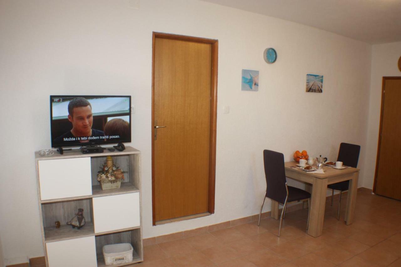 Studio Apartman Tristan زادار المظهر الخارجي الصورة